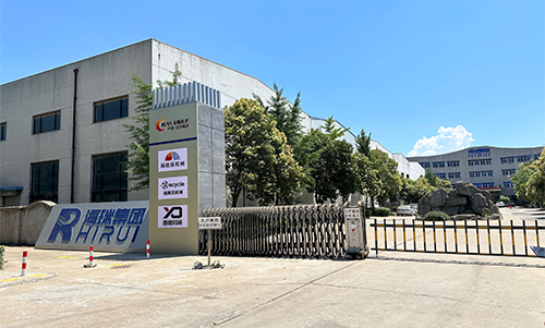 客戶參觀、考察鋰電池處理設(shè)備車間